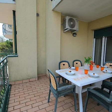 Bilocale Con Grande Terrazza Piazza Aurora